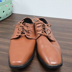 Joseph Abboud Size 9.5 Tan Faux Leather Dress Shoes